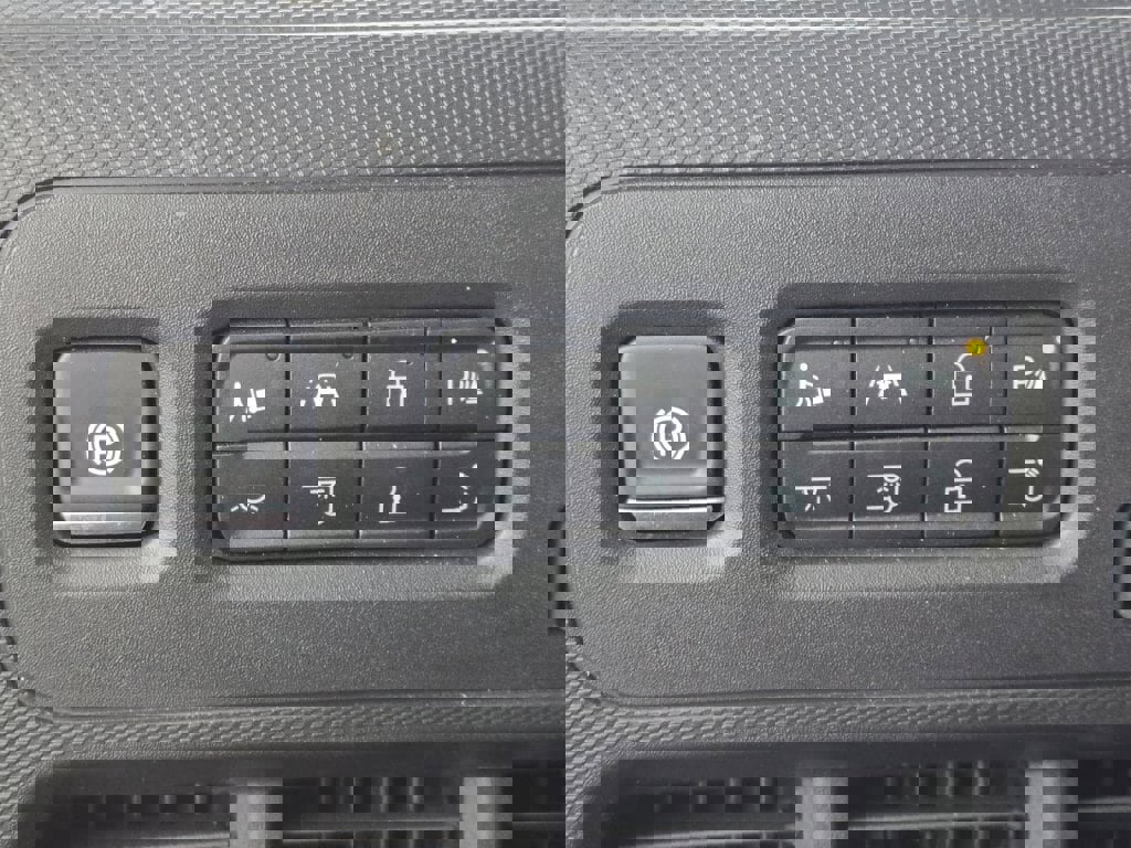 New 2025 Chevrolet Brightdrop 600 w/ Power Door Package image 17