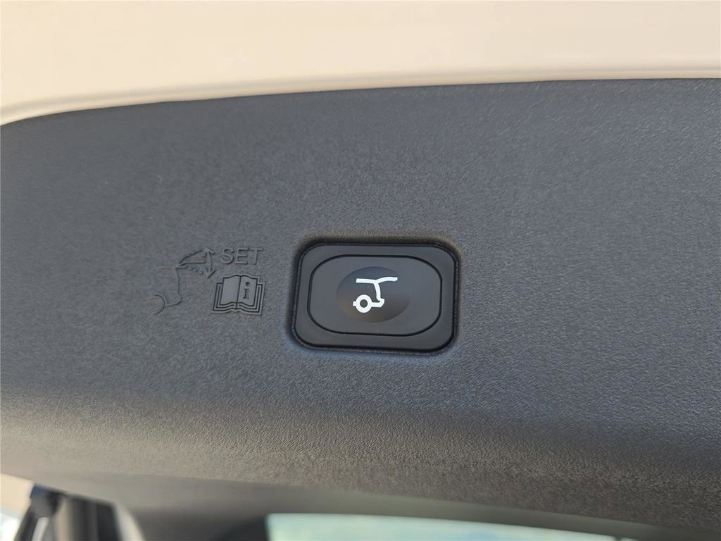 New 2026 Lincoln Nautilus Premier w/ Equipment Group 102A AWD/4WD image 25