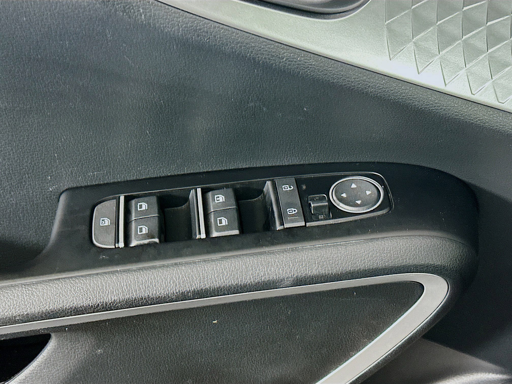 Used 2025 Kia Soul LX w/ LX Technology Package image 15