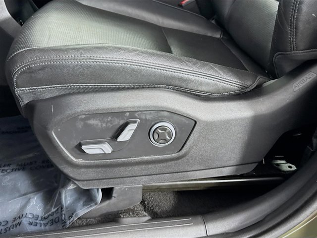 Used 2024 Hyundai Santa Fe Limited image 23