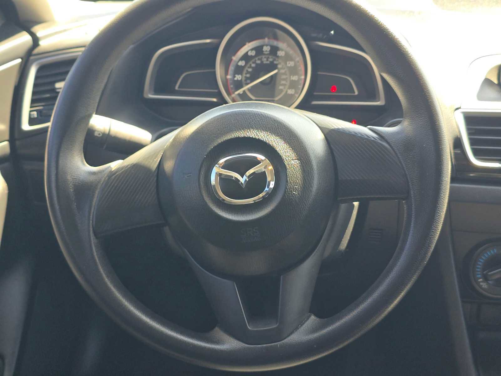 Used 2014 MAZDA MAZDA3 i SV FWD image 19