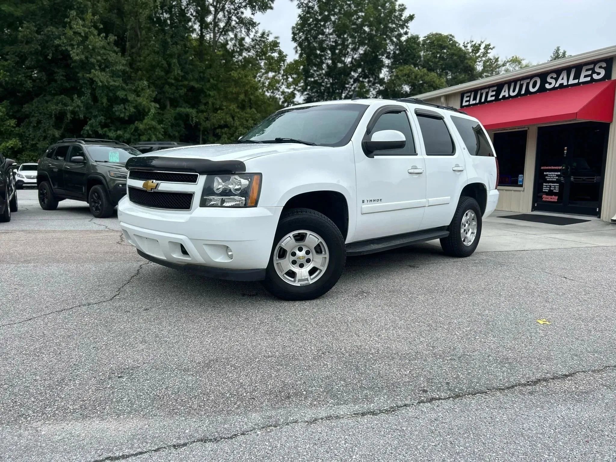Used 2008 Chevrolet Tahoe LT w/ Convenience Package 1 image 3