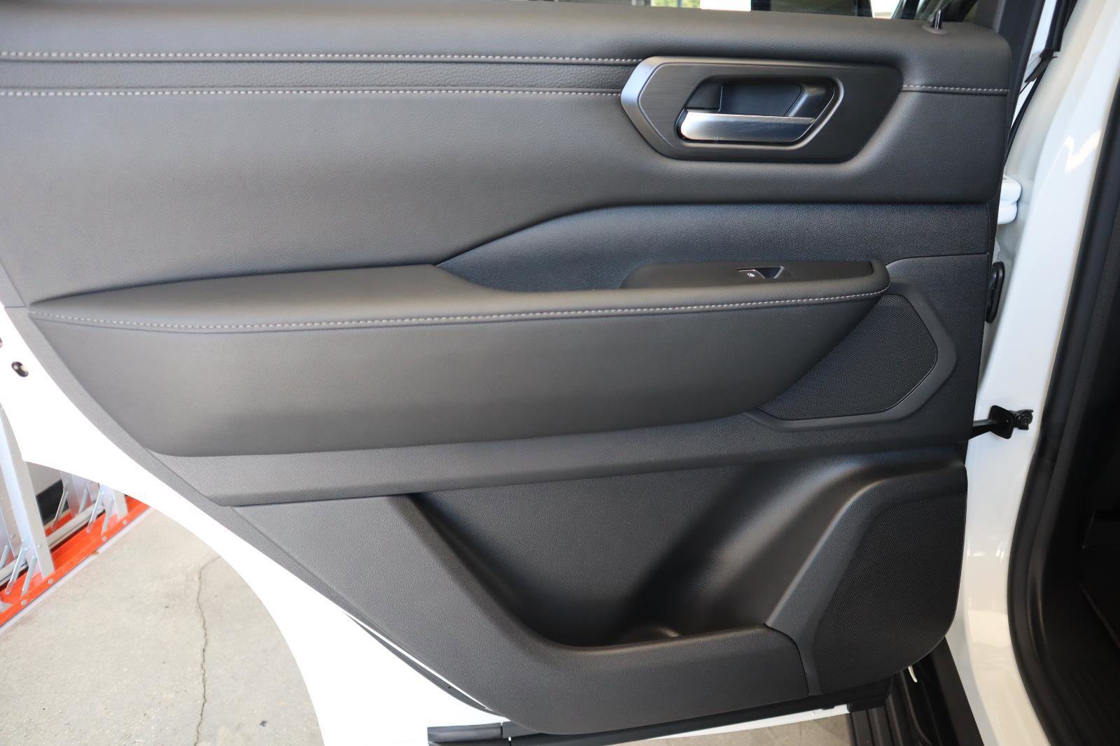 New 2026 Nissan Armada SV image 29