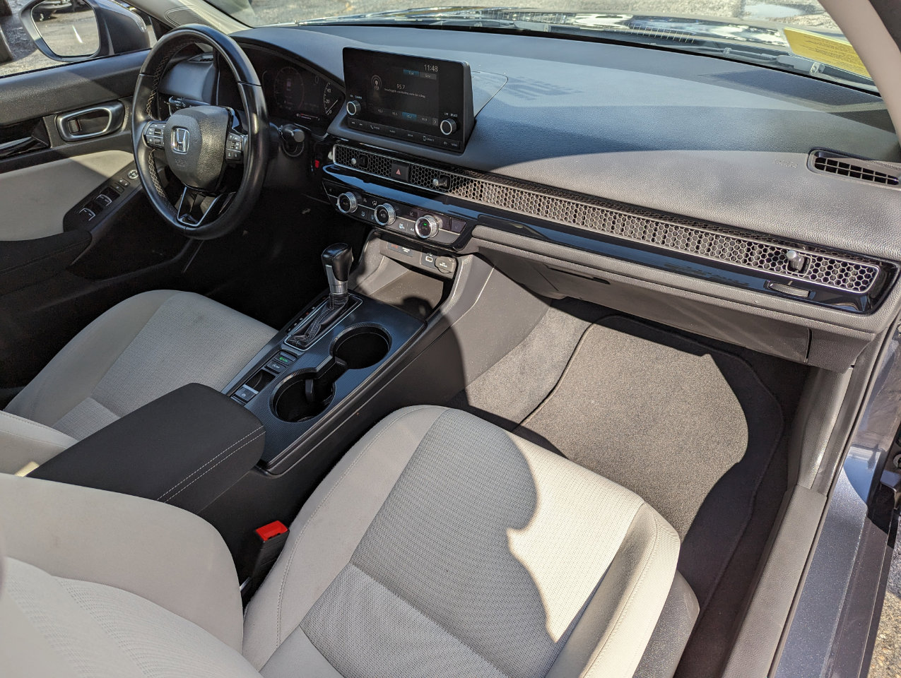 Used 2022 Honda Civic EX image 31