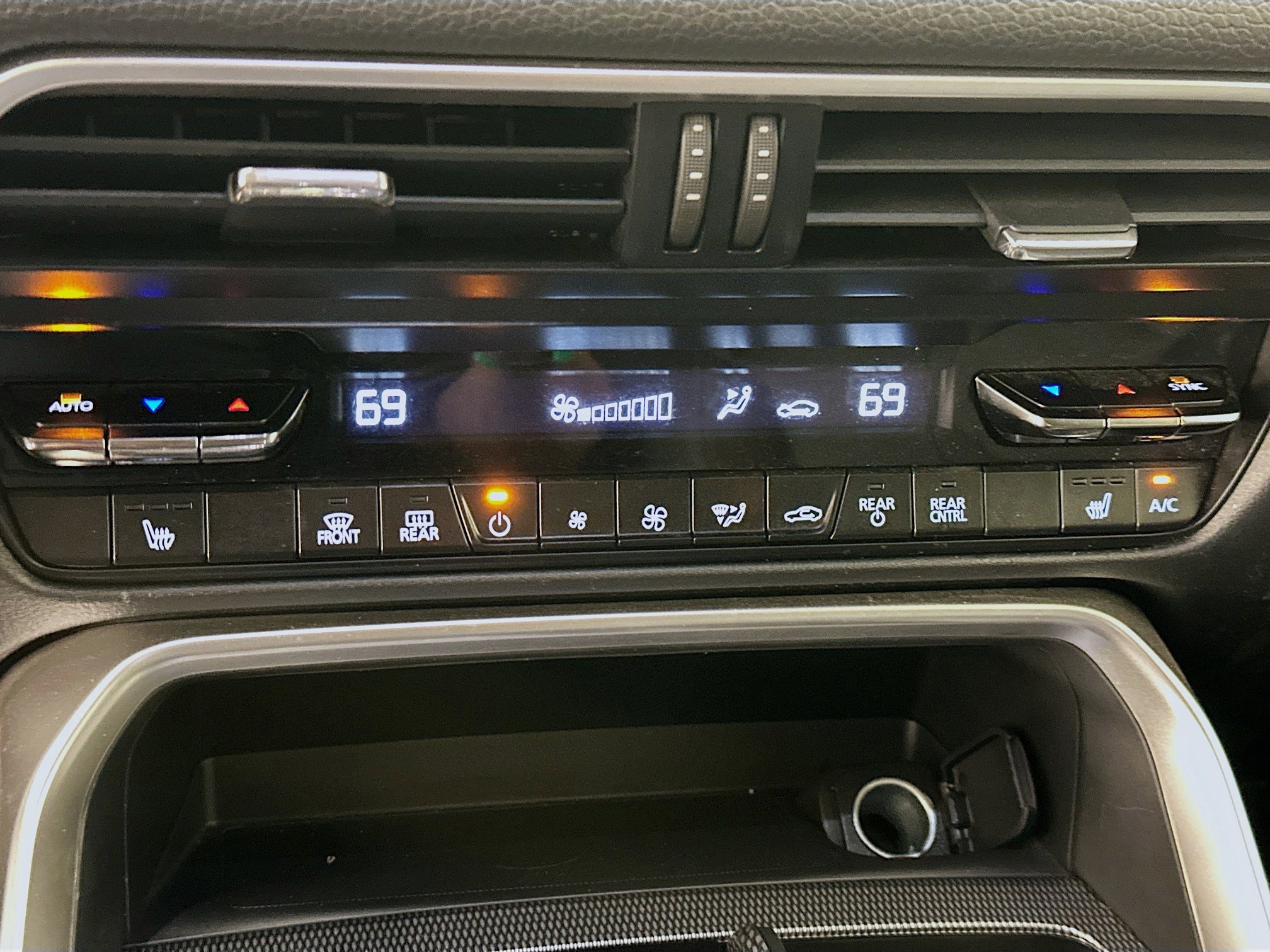 Used 2025 MAZDA CX-90 3.3 Turbo w/ Premium Sport Pkg image 24