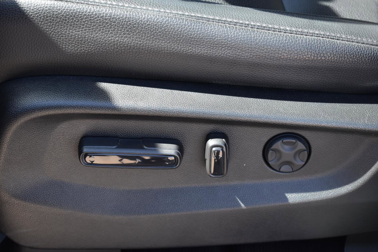 Used 2025 Honda Odyssey EX-L image 25