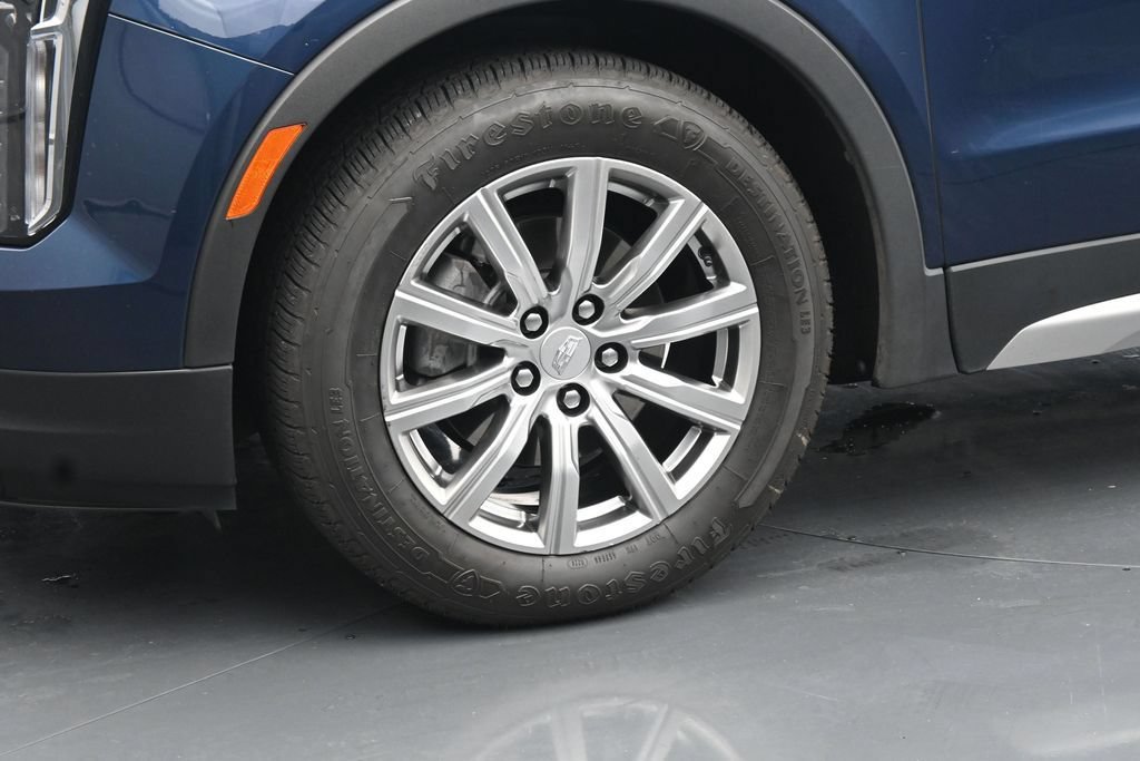 Used 2021 Cadillac XT4 Premium Luxury AWD/4WD image 12