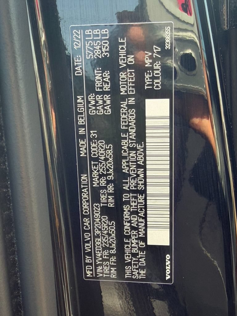 Certified 2023 Volvo C40 P8 Recharge Plus w/ Climate Package AWD/4WD image 9