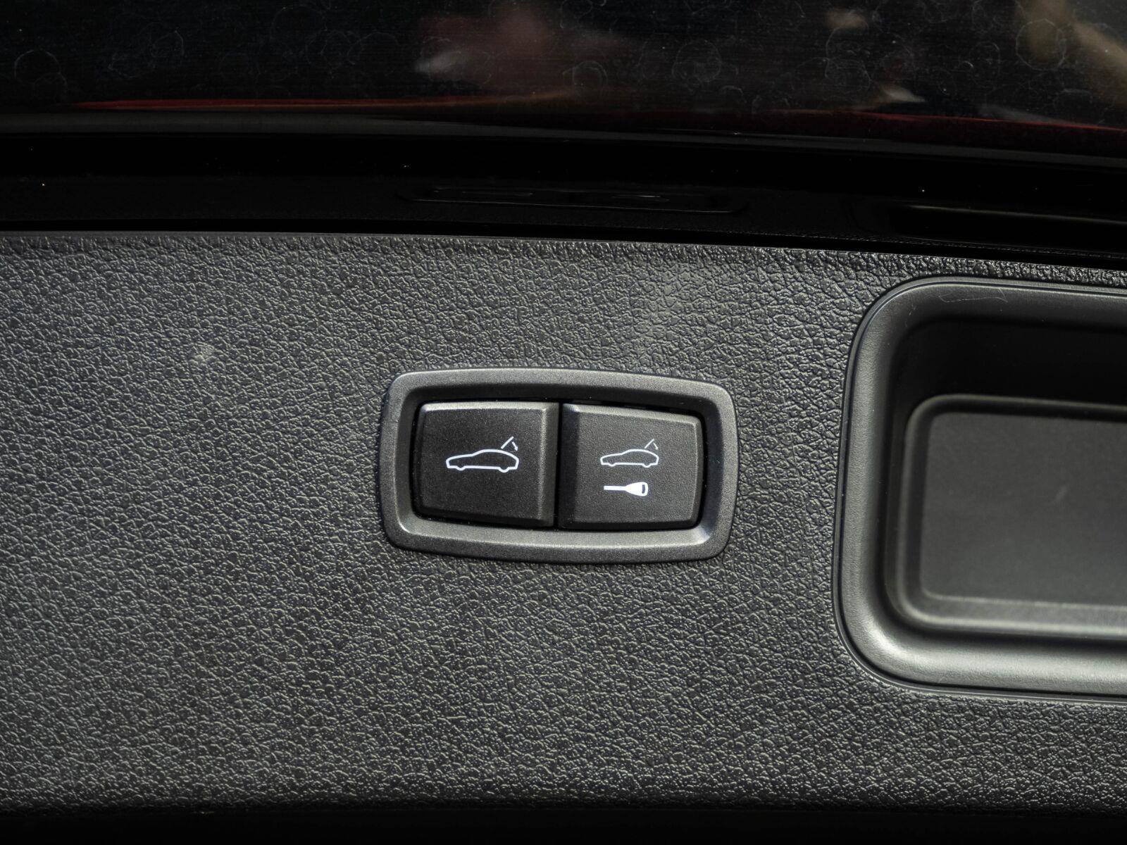 Used 2019 Porsche Macan AWD/4WD image 30