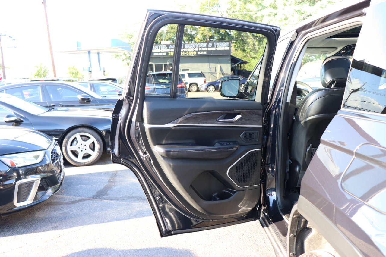 Used 2024 Jeep Grand Cherokee Limited 4xe image 26
