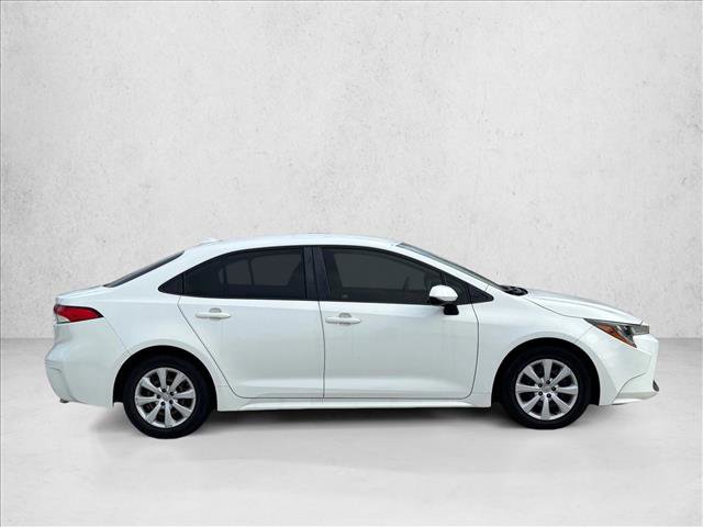 Used 2020 Toyota Corolla LE image 4