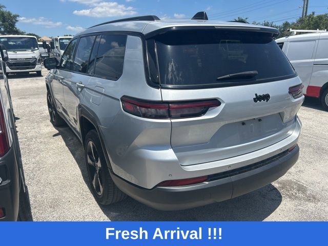 Used 2023 Jeep Grand Cherokee L Laredo RWD image 10