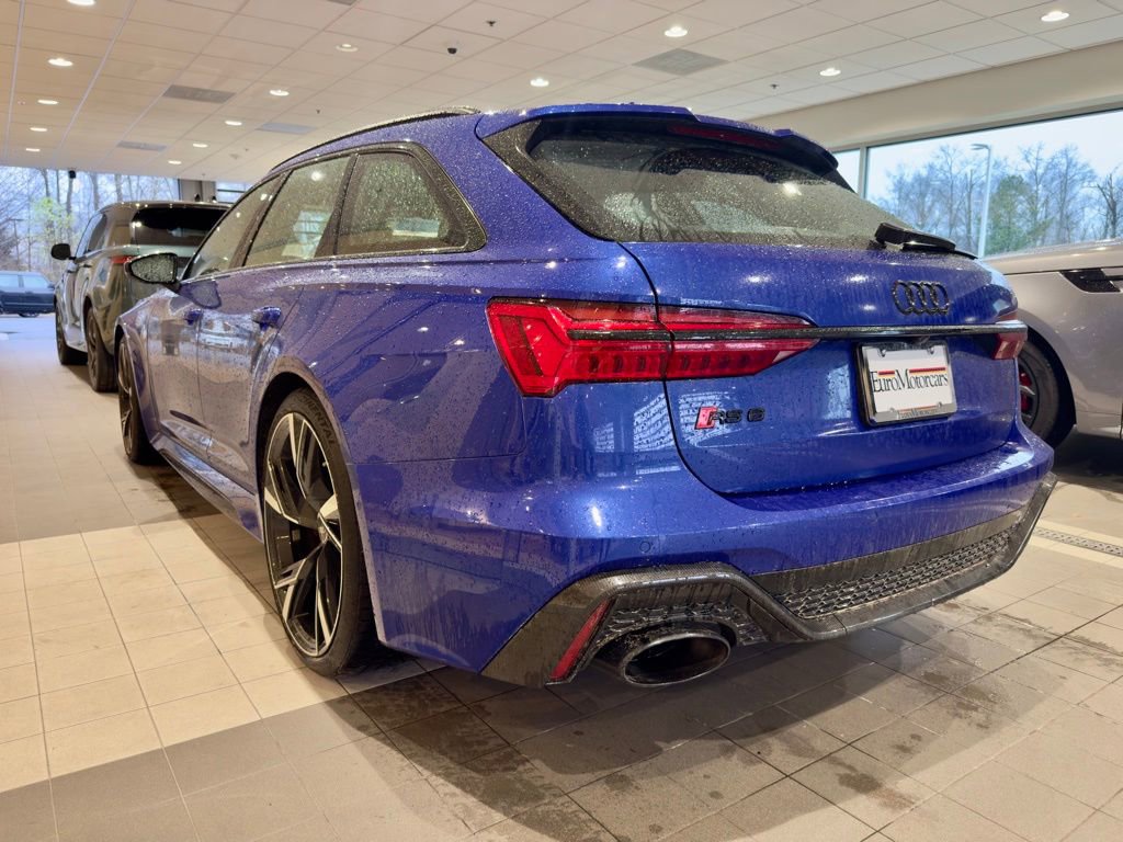 Used 2023 Audi RS 6 w/ Carbon Optic Package image 3