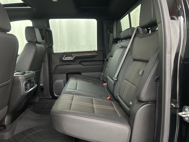 Used 2024 Chevrolet Silverado 3500 High Country w/ High Country Premium Package image 28