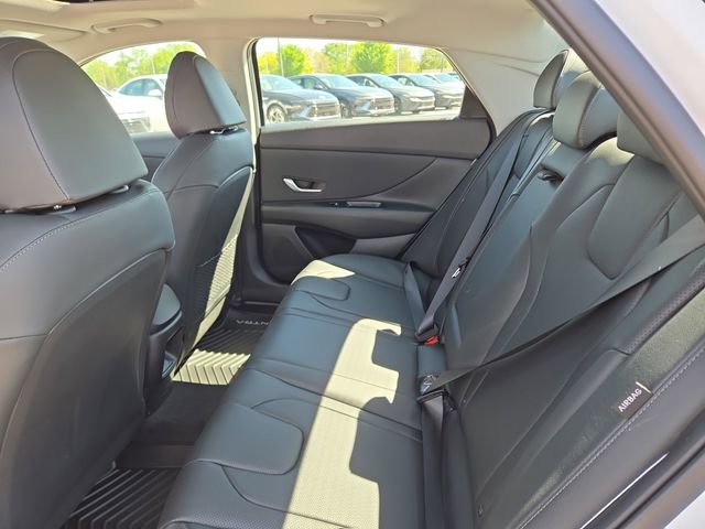 New 2026 Hyundai Elantra Limited FWD image 31