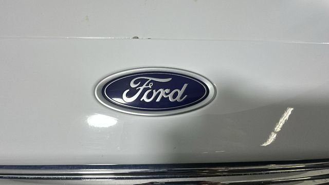 Used 2015 Ford Fusion SE FWD image 8