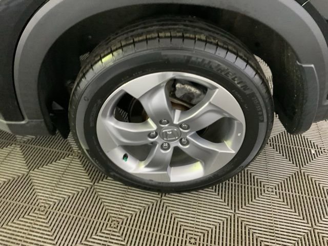 Used 2021 Honda HR-V LX image 11