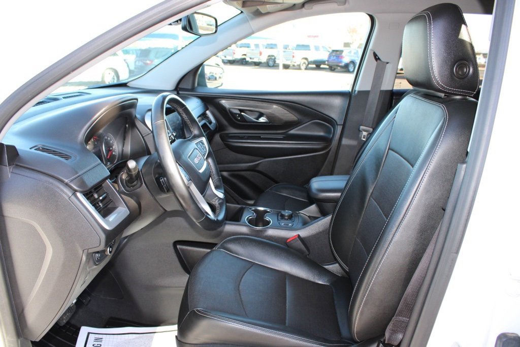 Used 2024 GMC Terrain SLT image 14