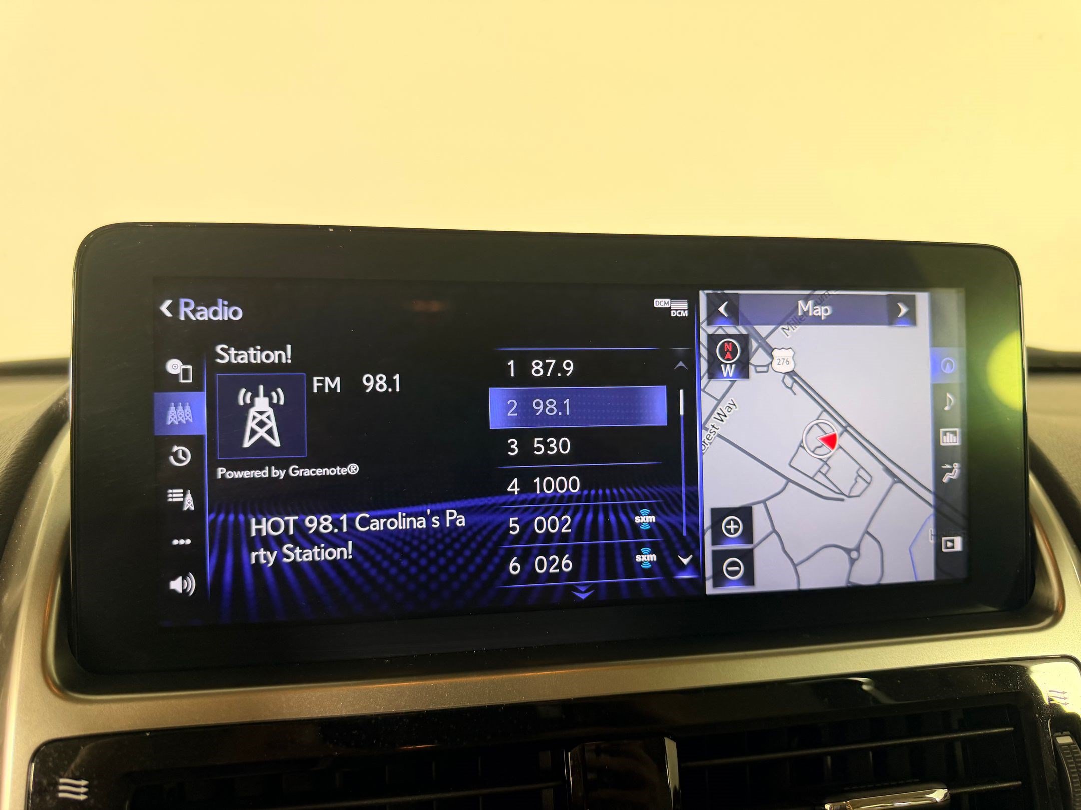 Used 2023 Lexus GX 460 Premium w/ Accessory Package AWD/4WD image 20