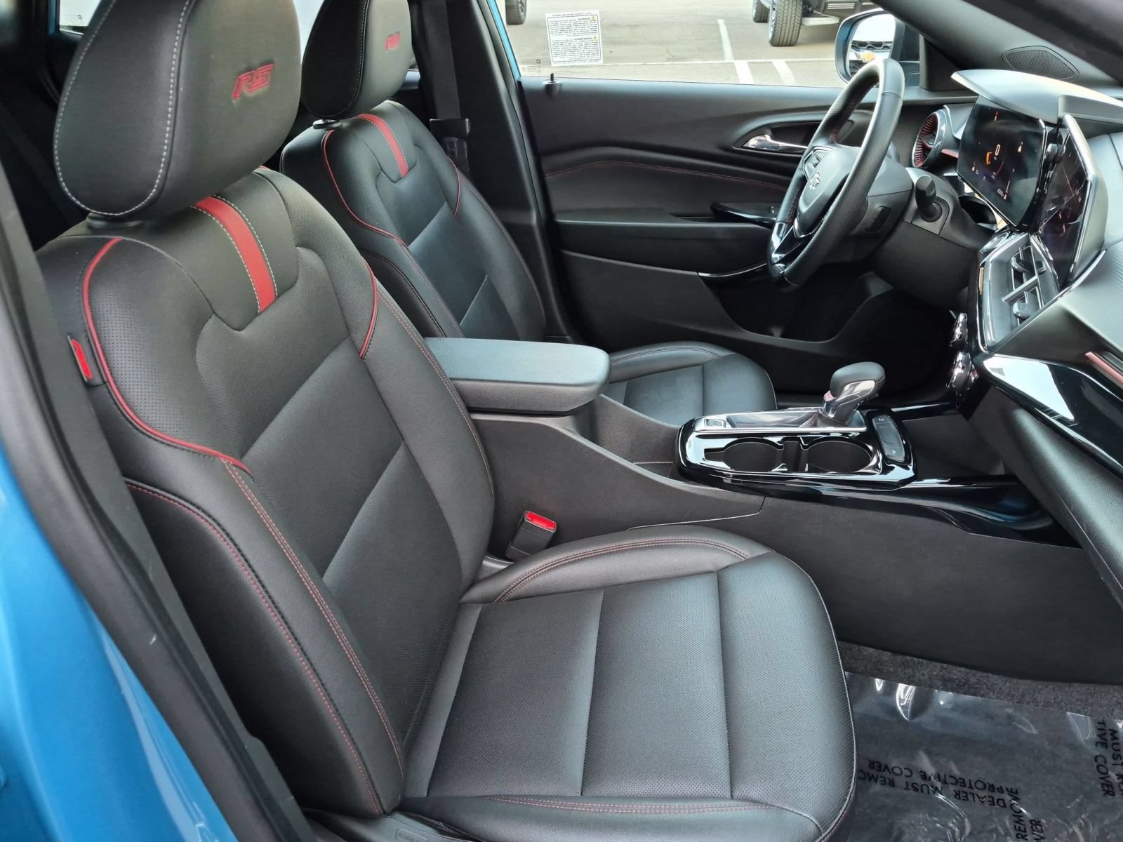 Used 2025 Chevrolet Trax RS w/ Driver Confidence Package FWD image 27
