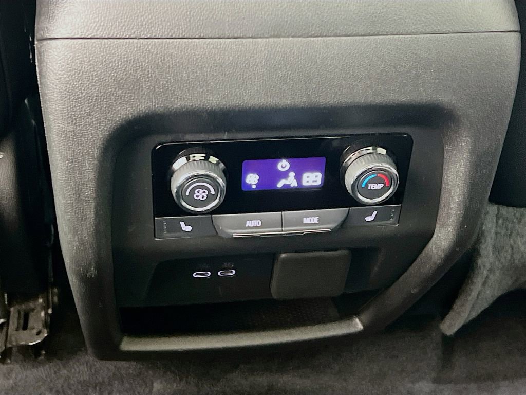 Used 2025 Chevrolet Traverse RS w/ LPO, Floor Liner Package AWD/4WD image 27