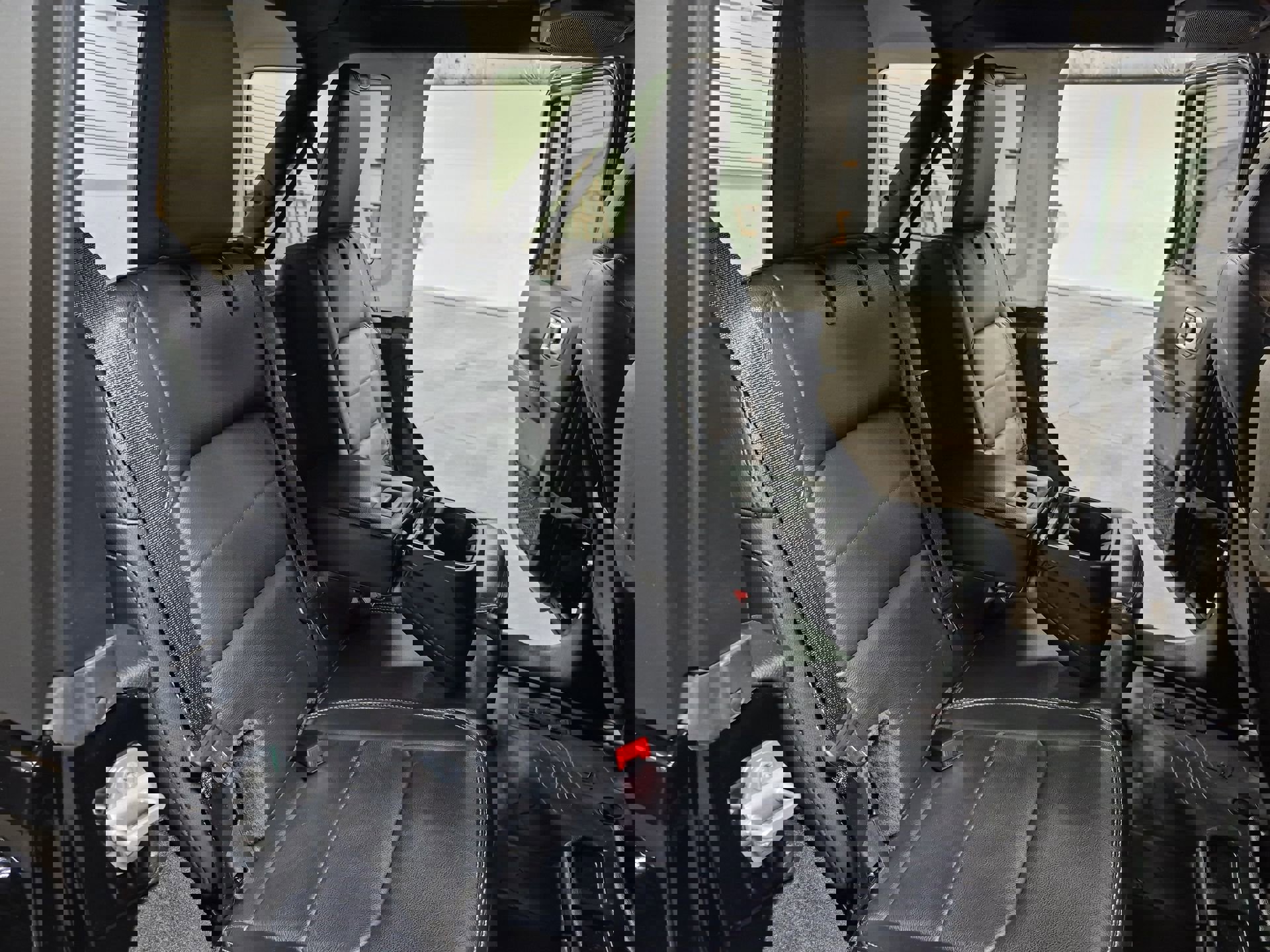 Used 2023 Jeep Wrangler Sahara w/ Cold Weather Group image 28