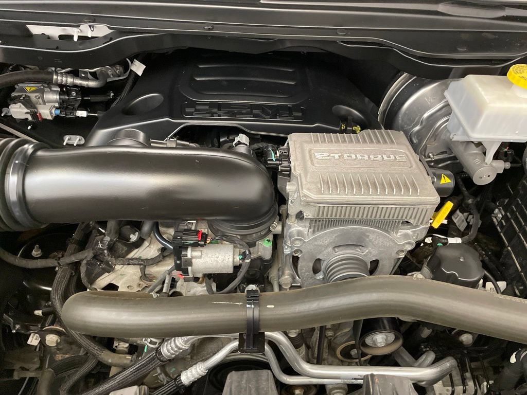 Used 2024 RAM 1500 Laramie AWD/4WD image 33