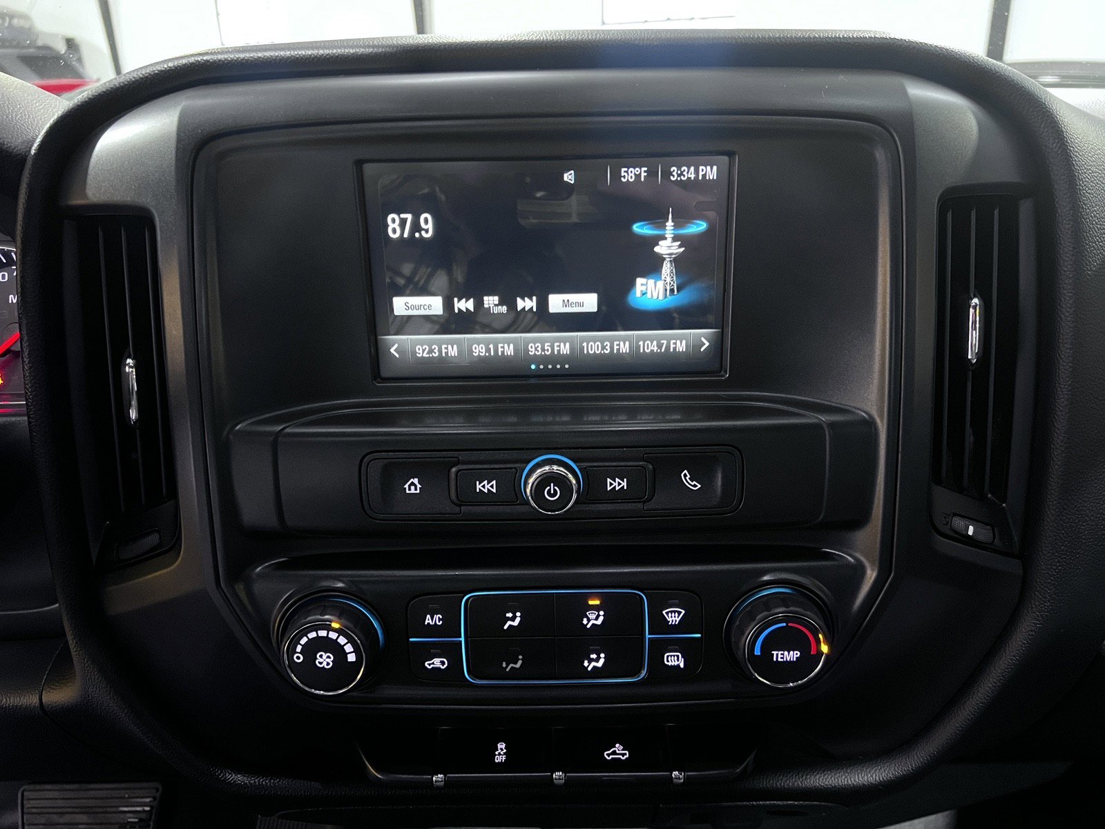 Used 2018 Chevrolet Silverado 1500 Custom w/ Trailering Package RWD image 20