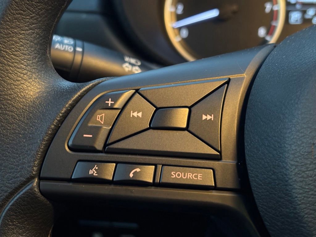 Used 2025 Nissan Versa S w/ Trunk Package image 15