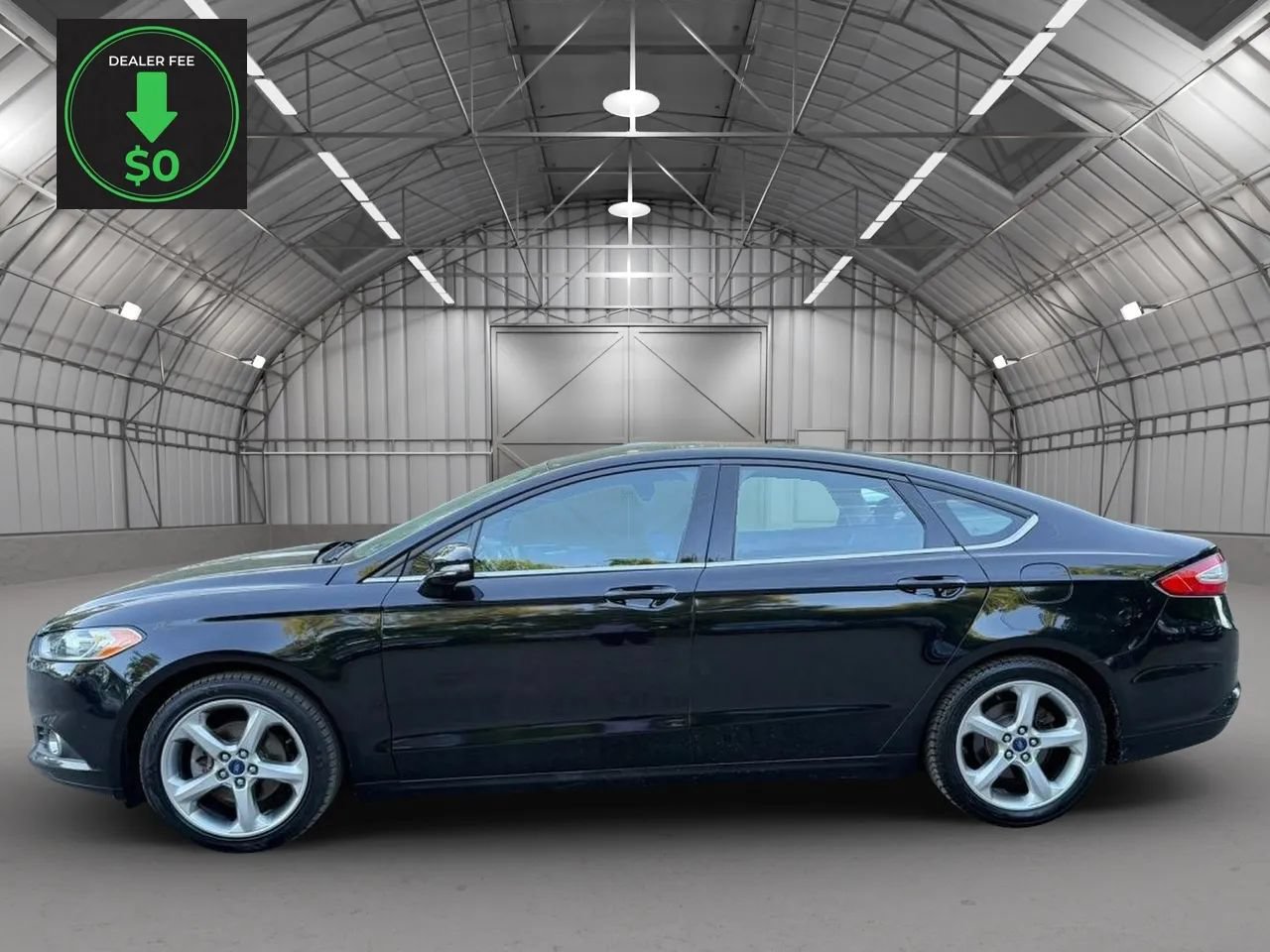 Used 2016 Ford Fusion SE FWD image 8
