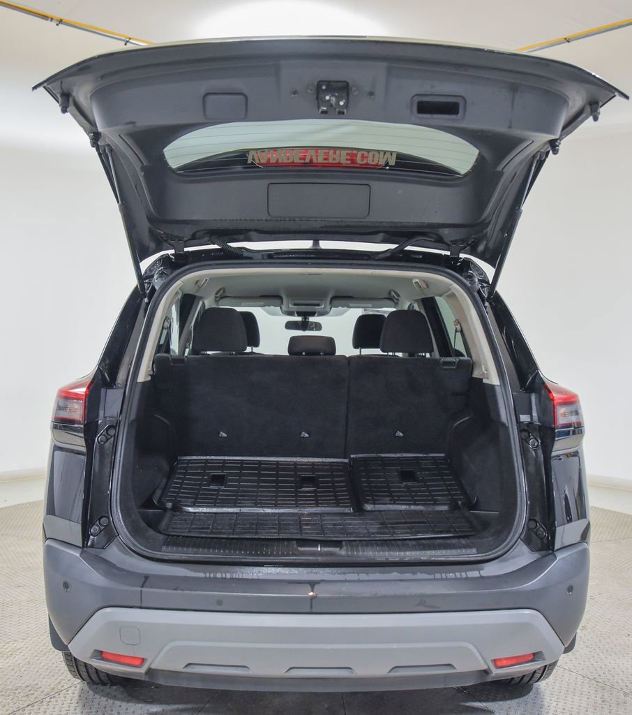 Used 2022 Nissan Rogue S image 14