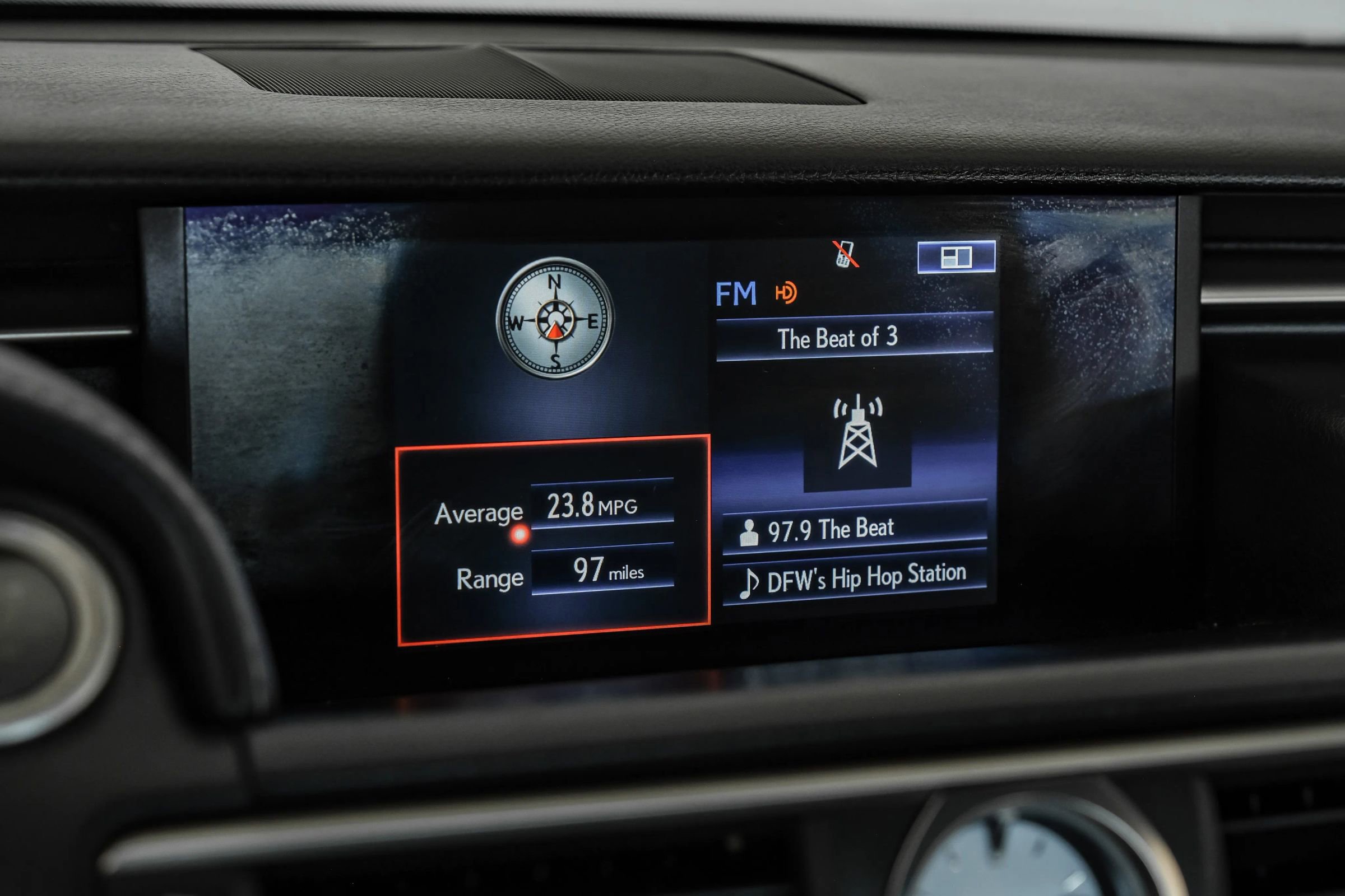 Used 2016 Lexus RC 350 w/ Luxury Package RWD image 26