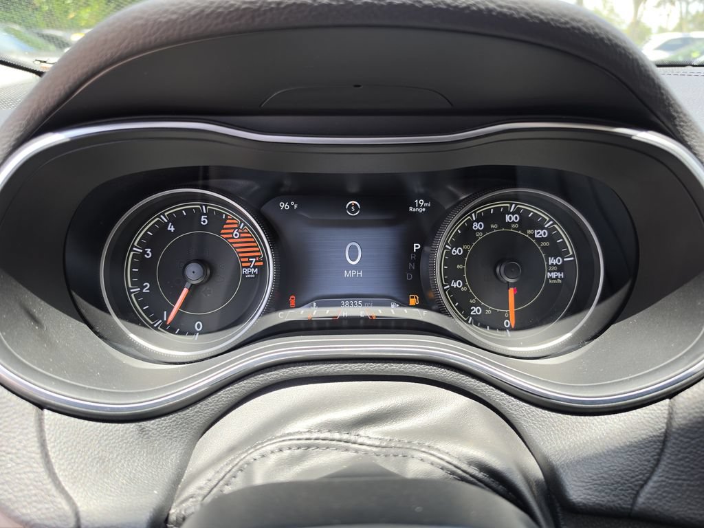 Certified 2019 Jeep Cherokee Limited FWD image 31