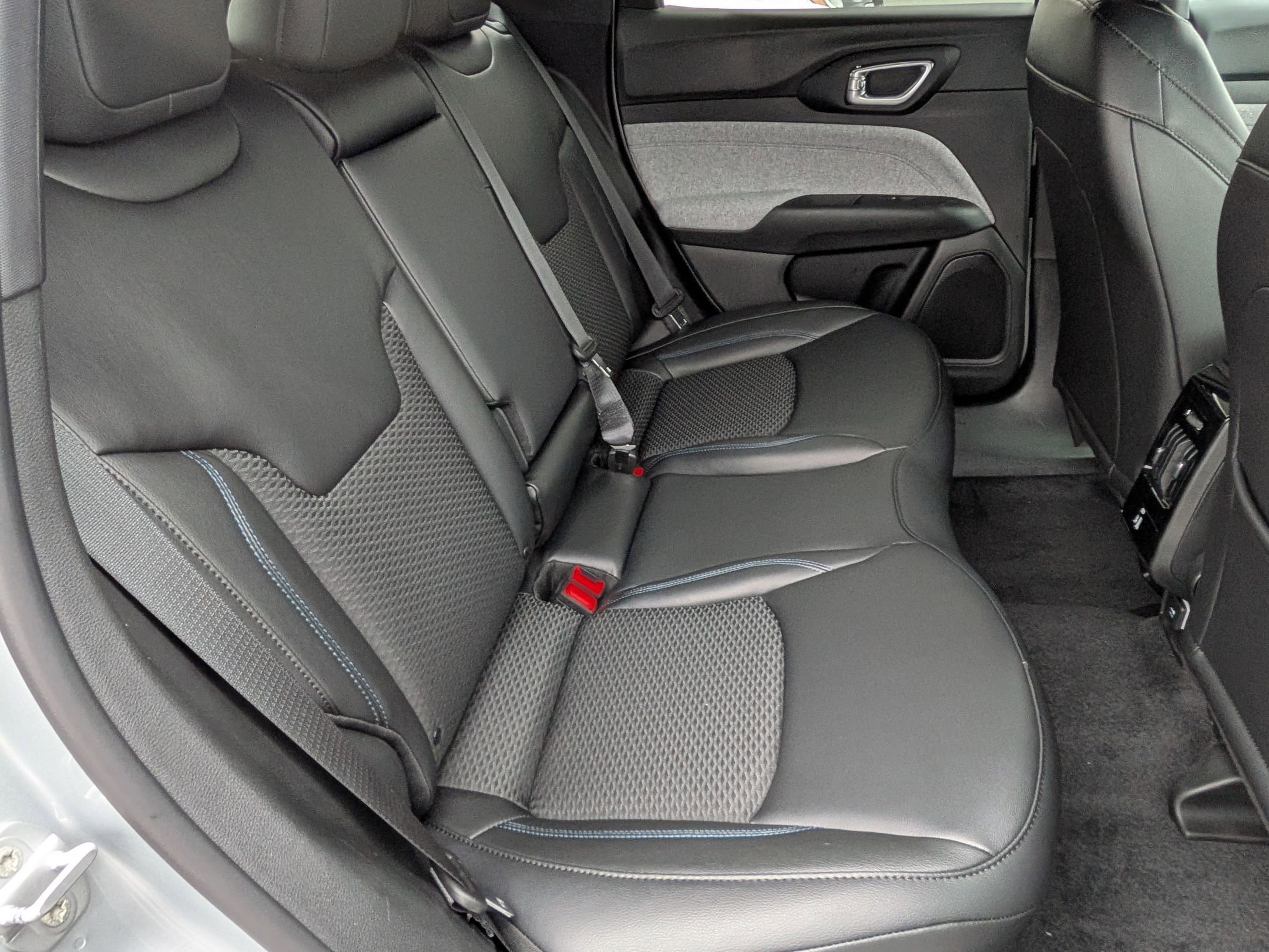 New 2026 Jeep Compass Latitude image 31