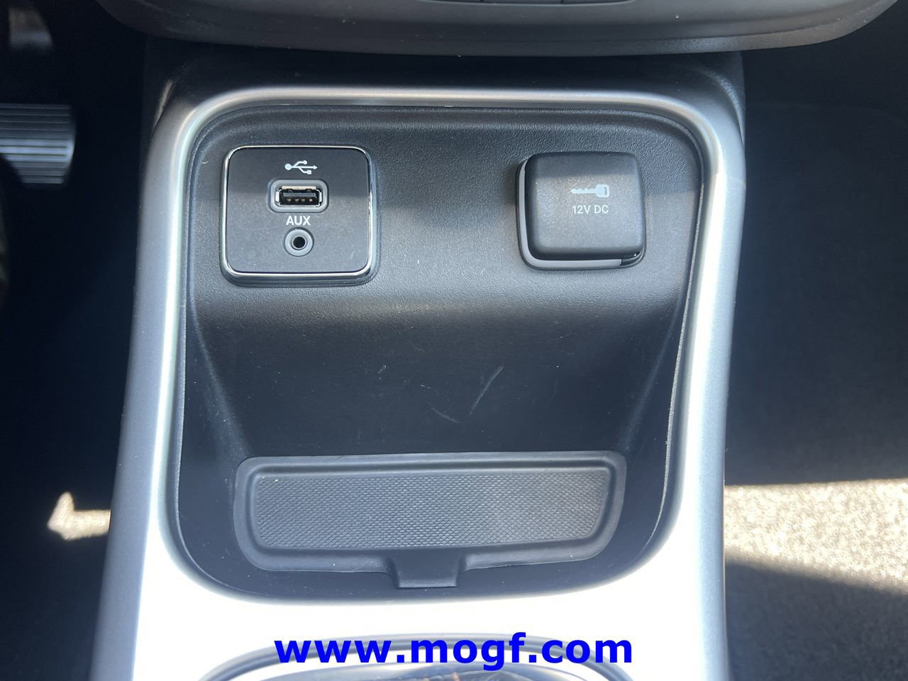 Used 2018 Jeep Compass Latitude w/ Popular Equipment Group FWD image 10