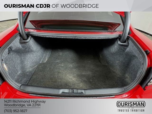 Used 2023 Dodge Charger R/T w/ Blacktop Package image 9