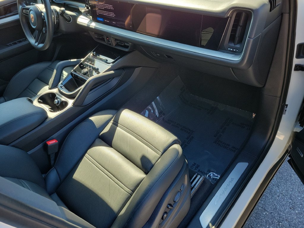 Certified 2026 Porsche Cayenne Coupe AWD/4WD image 19