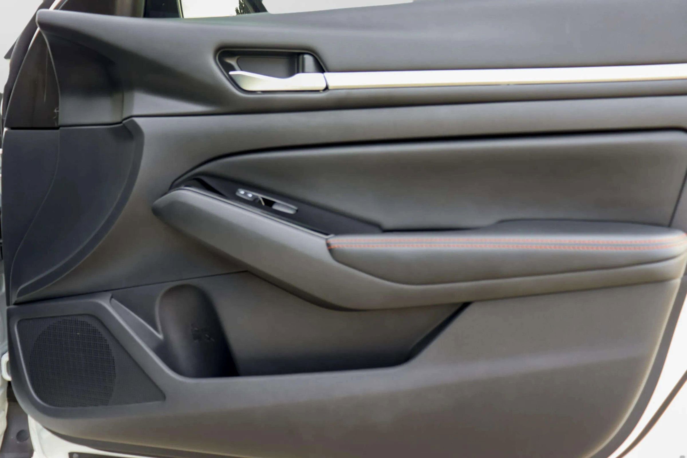 Used 2024 Nissan Altima 2.5 SR image 34