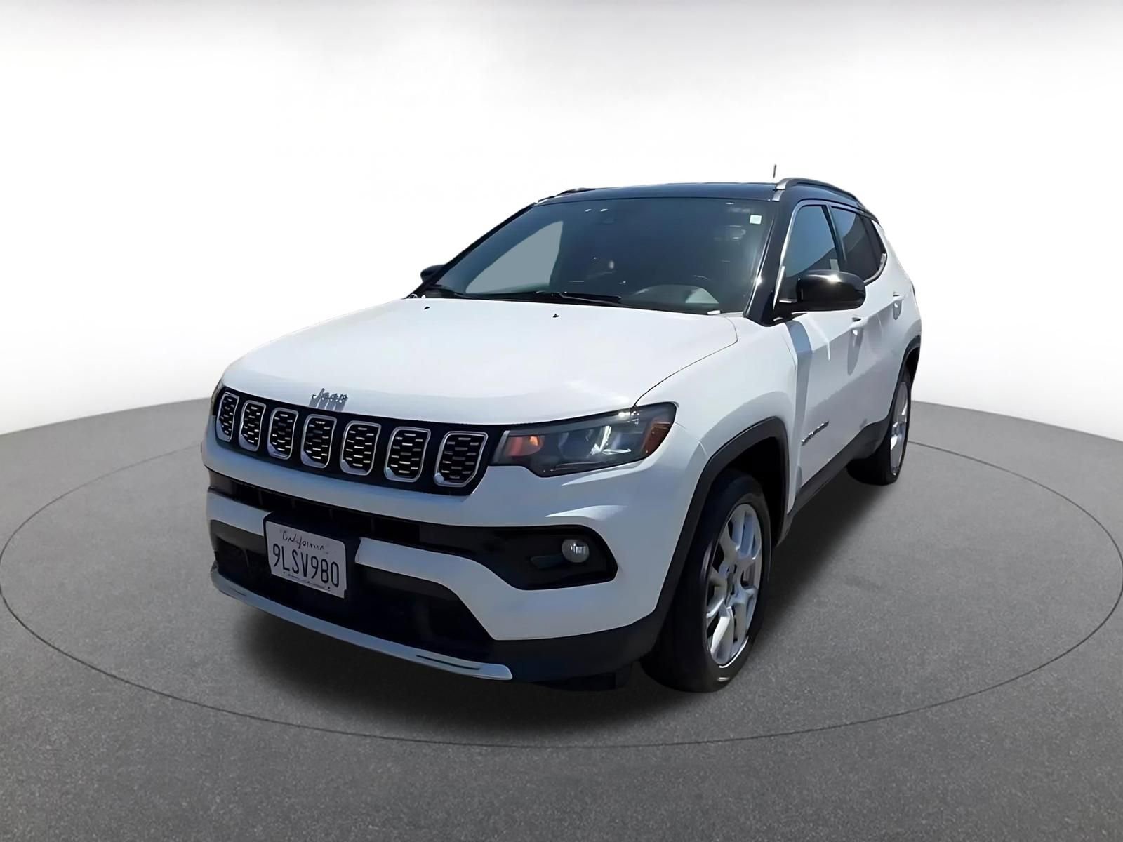 Used 2025 Jeep Compass Limited AWD/4WD image 7