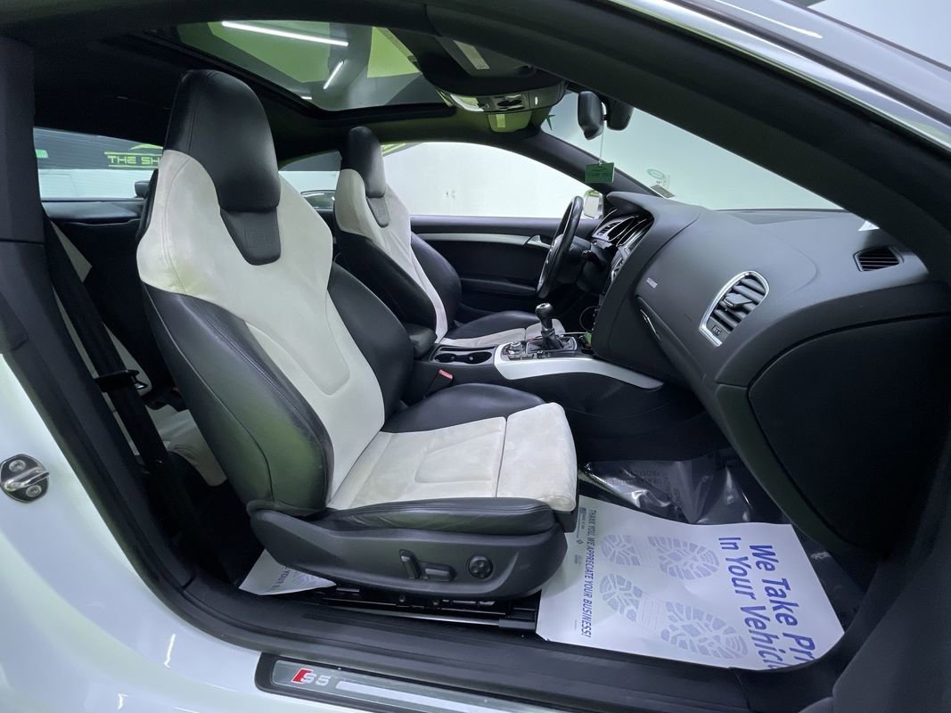 Used 2011 Audi S5 Prestige image 30