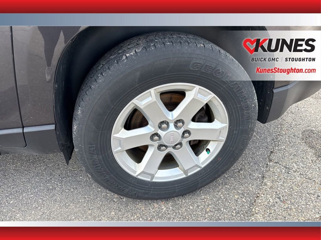 Used 2014 GMC Acadia SLE image 16