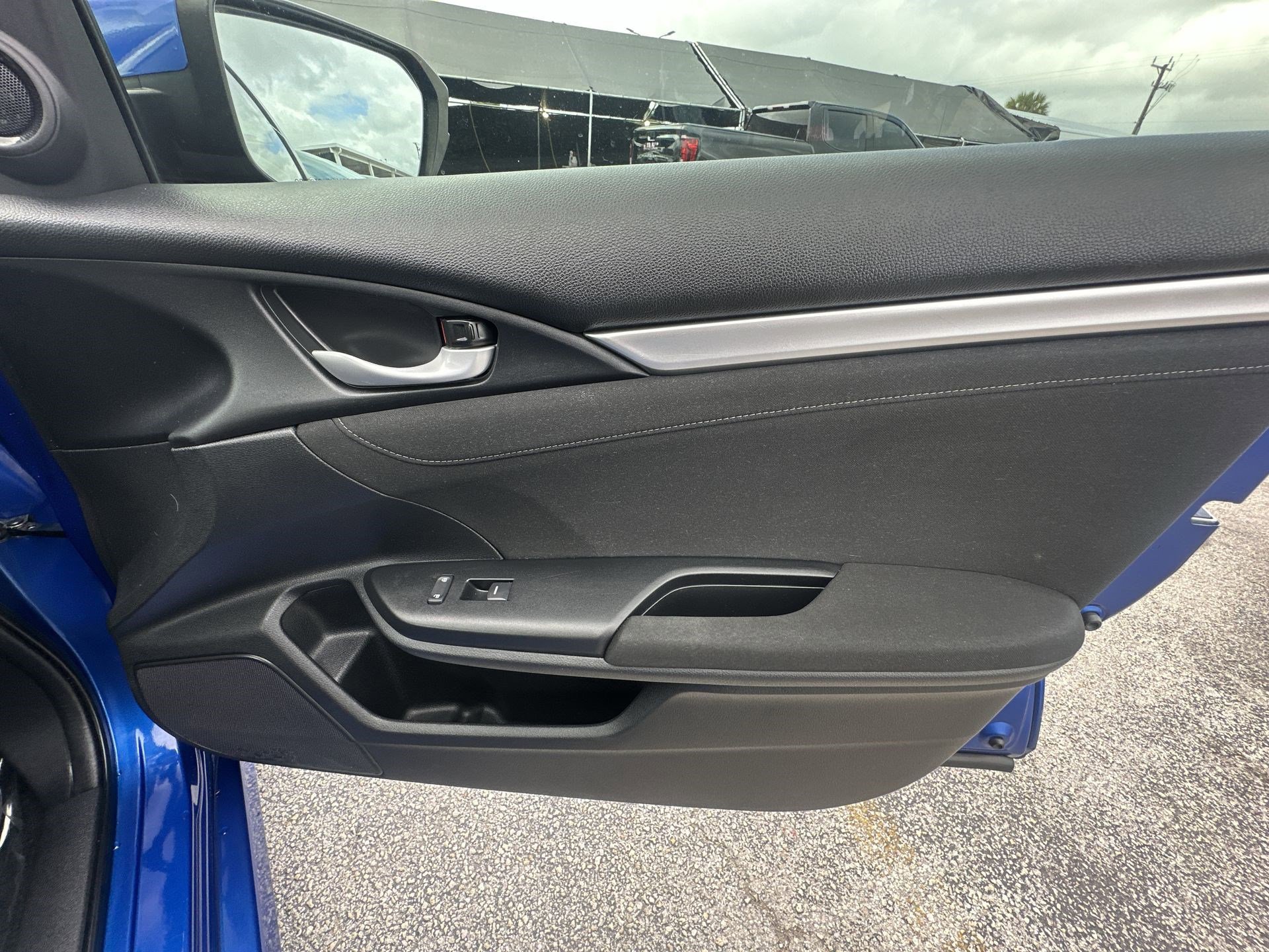 Used 2019 Honda Civic EX image 29