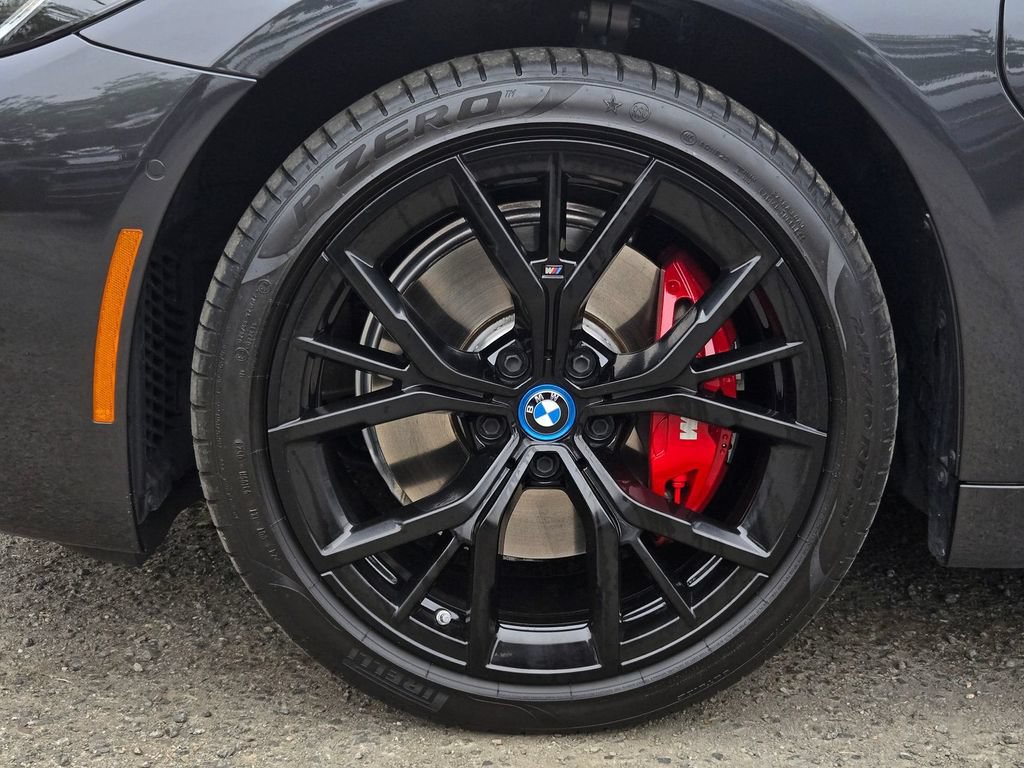 Used 2023 BMW 530e w/ M Sport Package RWD image 9