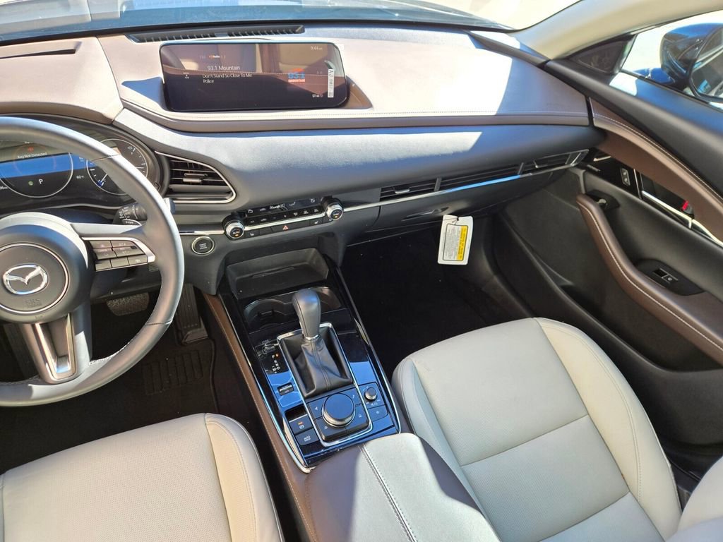 Used 2025 MAZDA CX-30 2.5 Turbo w/ Premium Package image 16