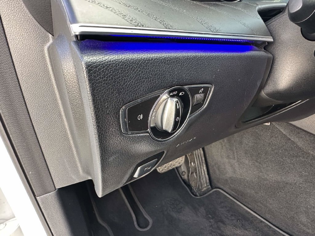 Used 2018 Mercedes-Benz E 300 image 19