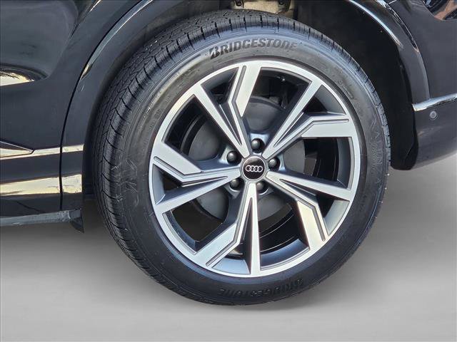 Certified 2023 Audi Q4 e-tron Premium Plus AWD/4WD image 9