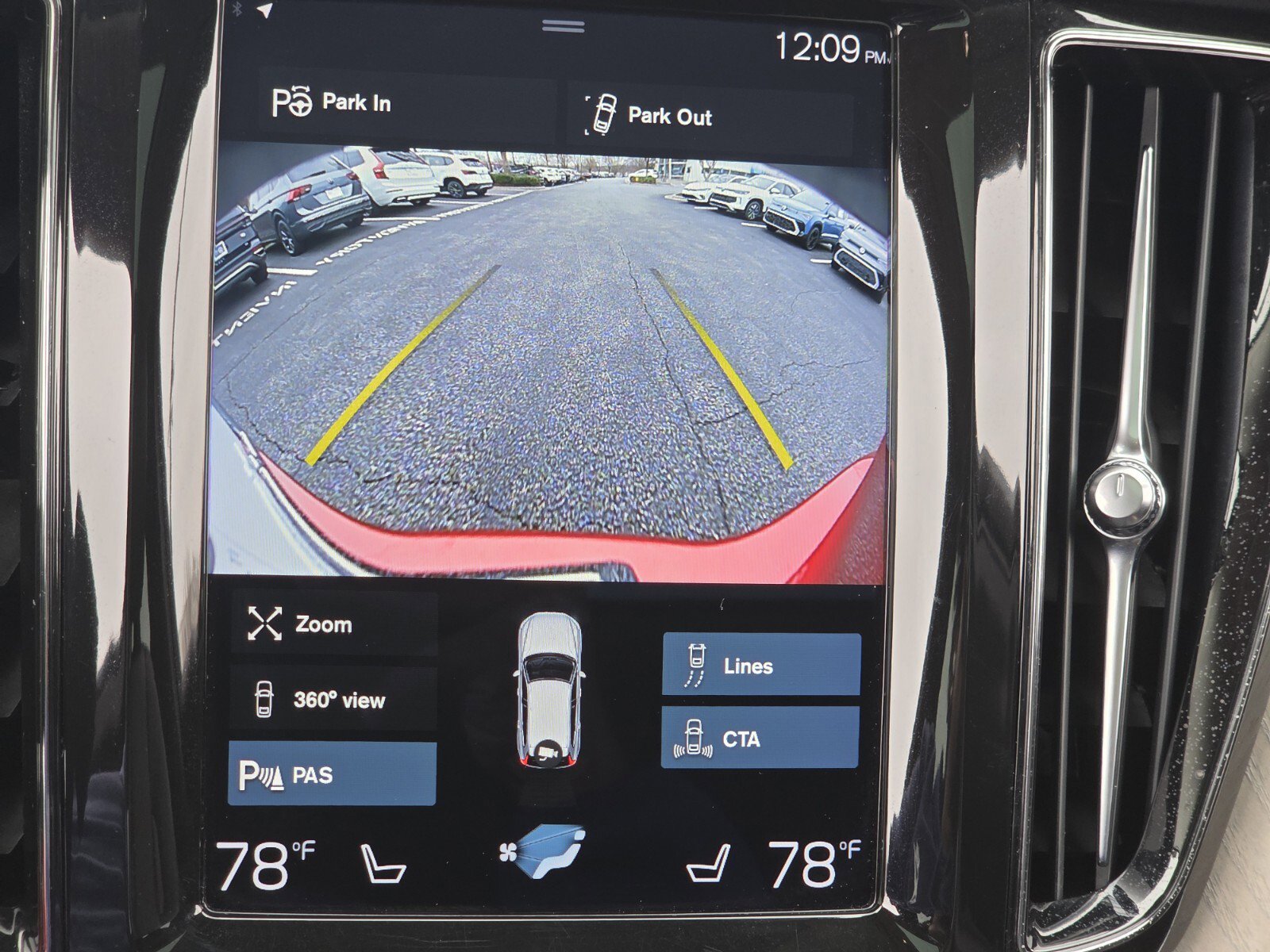 Used 2021 Volvo XC60 T5 Inscription w/ Advanced Package image 21