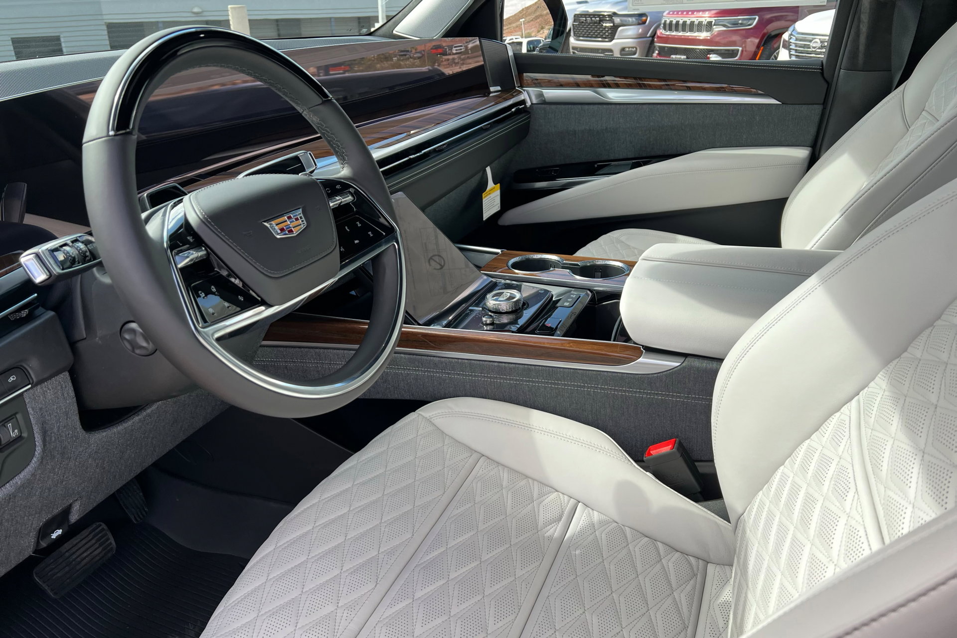 New 2026 Cadillac Escalade Platinum Sport w/ LPO, ONYX Package image 16