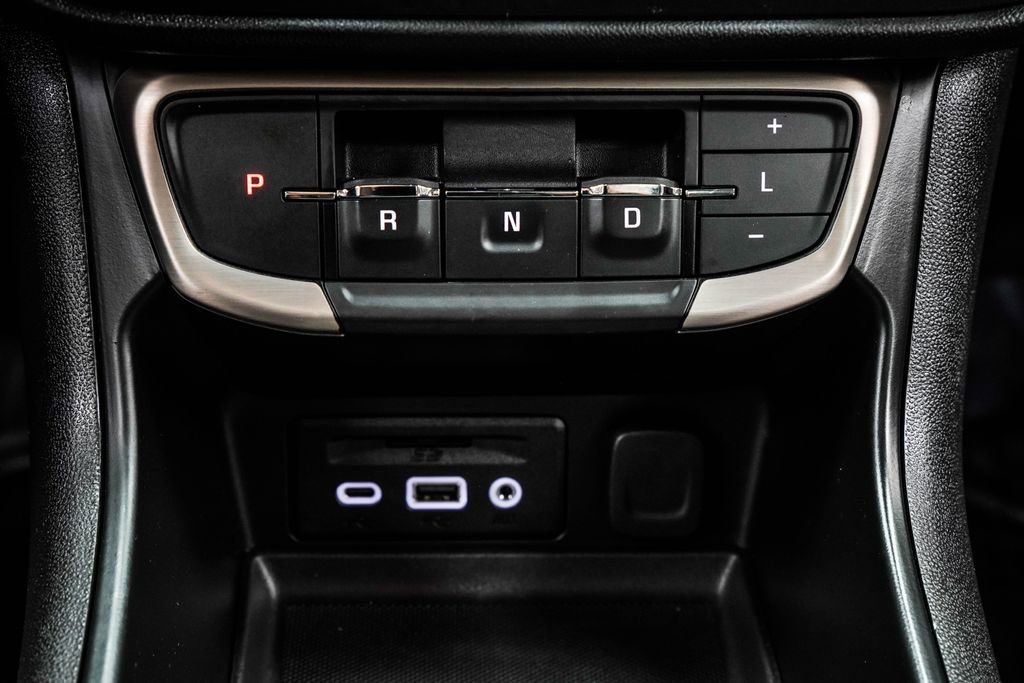 Used 2023 GMC Terrain Denali w/ Denali Premium Package AWD/4WD image 27