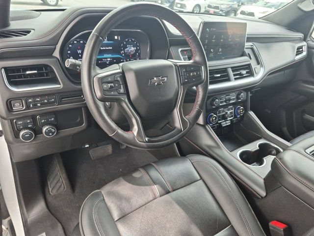 Used 2022 Chevrolet Suburban RST w/ Luxury Package AWD/4WD image 9